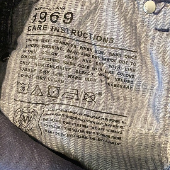 Gap navy corduroy real straight pants. - Picture 3 of 7